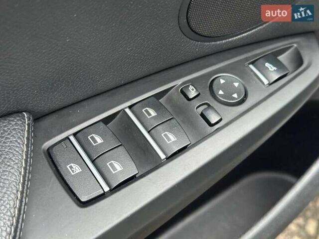 Белый БМВ Х3, объемом двигателя 2 л и пробегом 216 тыс. км за 9900 $, фото 15 на Automoto.ua