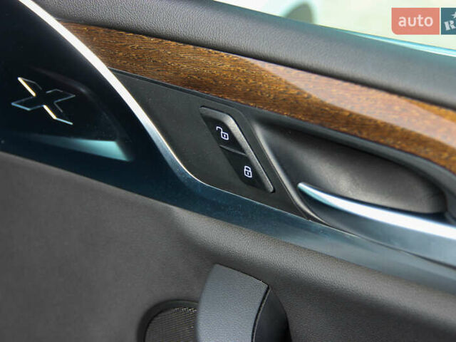 Білий БМВ Х3, об'ємом двигуна 2 л та пробігом 60 тис. км за 26500 $, фото 43 на Automoto.ua