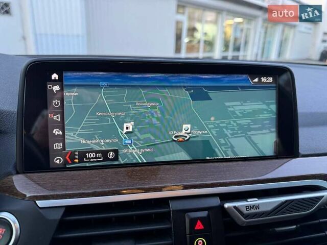 Белый БМВ Х3, объемом двигателя 2 л и пробегом 165 тыс. км за 27500 $, фото 31 на Automoto.ua