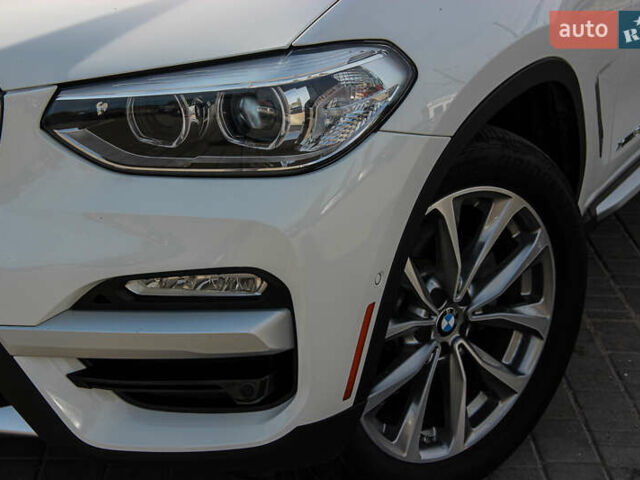 Білий БМВ Х3, об'ємом двигуна 2 л та пробігом 60 тис. км за 26500 $, фото 1 на Automoto.ua