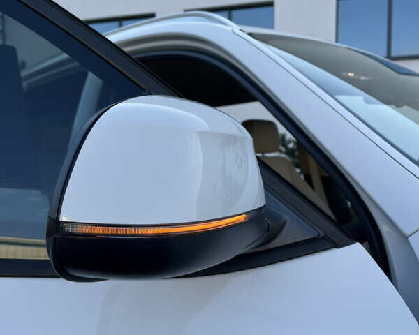 Белый БМВ Х3, объемом двигателя 2 л и пробегом 195 тыс. км за 20000 $, фото 8 на Automoto.ua