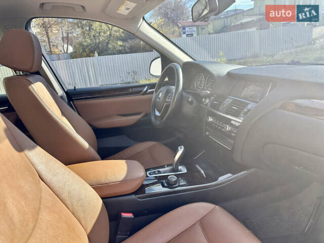 Білий БМВ Х3, об'ємом двигуна 2 л та пробігом 207 тис. км за 18200 $, фото 10 на Automoto.ua