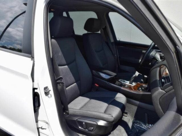 Білий БМВ Х3, об'ємом двигуна 2 л та пробігом 69 тис. км за 10200 $, фото 8 на Automoto.ua