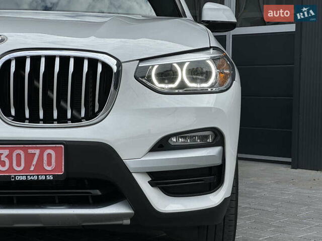 Білий БМВ Х3, об'ємом двигуна 2 л та пробігом 220 тис. км за 23500 $, фото 2 на Automoto.ua