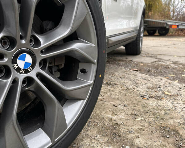 Белый БМВ Х3, объемом двигателя 2 л и пробегом 115 тыс. км за 17800 $, фото 59 на Automoto.ua