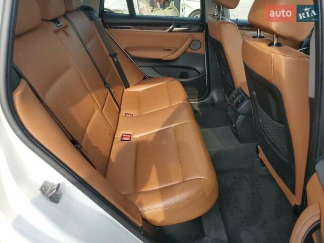 Белый БМВ Х3, объемом двигателя 2 л и пробегом 122 тыс. км за 2900 $, фото 9 на Automoto.ua