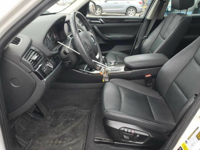 Белый БМВ Х3, объемом двигателя 2 л и пробегом 165 тыс. км за 13200 $, фото 6 на Automoto.ua