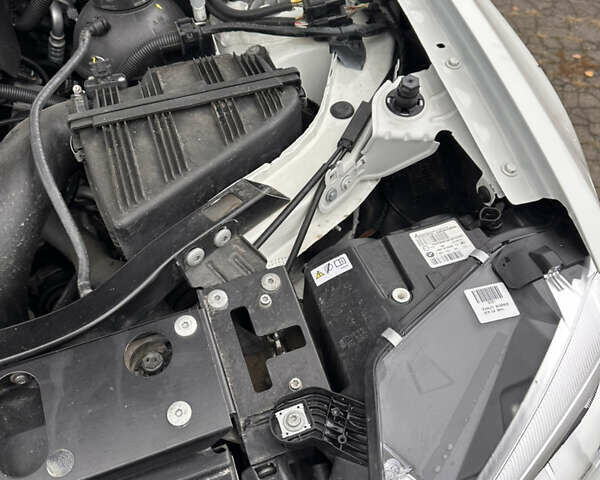 Белый БМВ Х3, объемом двигателя 2 л и пробегом 115 тыс. км за 17800 $, фото 39 на Automoto.ua