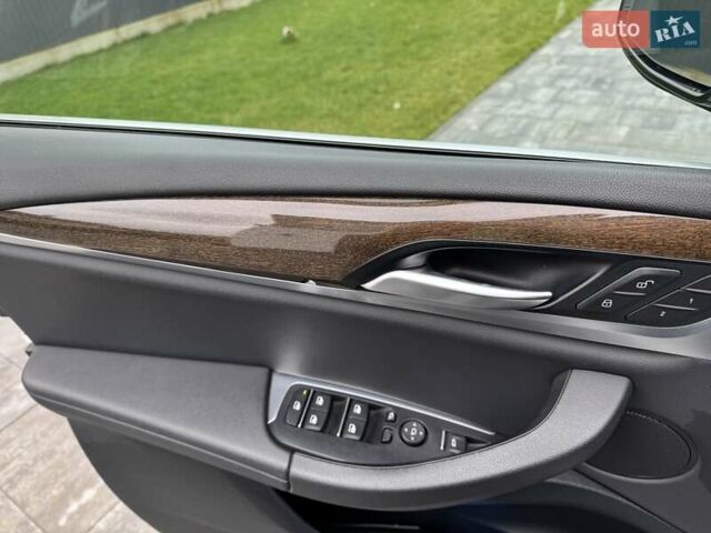 Белый БМВ Х3, объемом двигателя 2 л и пробегом 98 тыс. км за 31000 $, фото 24 на Automoto.ua