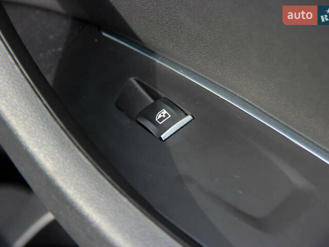 Білий БМВ Х3, об'ємом двигуна 2 л та пробігом 60 тис. км за 26500 $, фото 42 на Automoto.ua