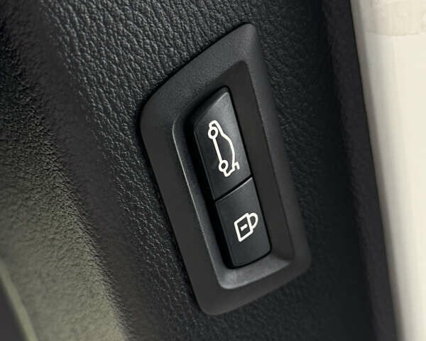 Белый БМВ Х3, объемом двигателя 2 л и пробегом 134 тыс. км за 25800 $, фото 107 на Automoto.ua