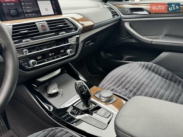 Белый БМВ Х3, объемом двигателя 2 л и пробегом 98 тыс. км за 31000 $, фото 20 на Automoto.ua