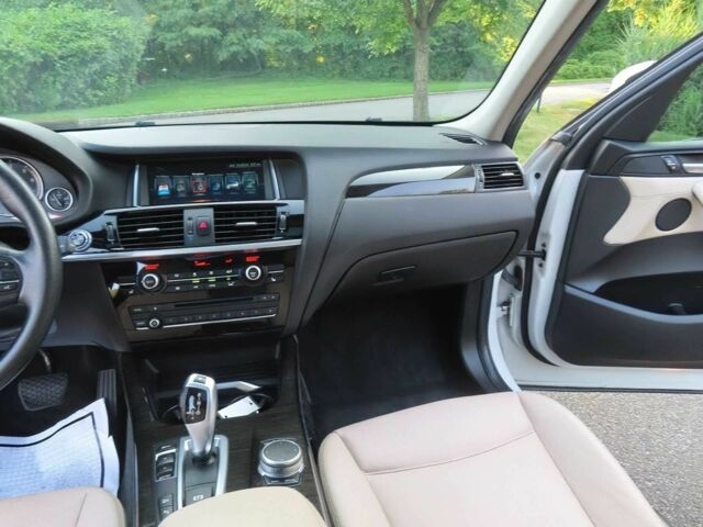 Белый БМВ Х3, объемом двигателя 2 л и пробегом 96 тыс. км за 13000 $, фото 18 на Automoto.ua