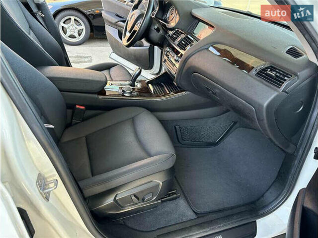 Белый БМВ Х3, объемом двигателя 2 л и пробегом 79 тыс. км за 3000 $, фото 13 на Automoto.ua