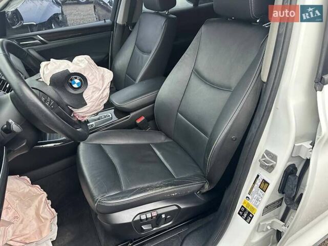 Белый БМВ Х3, объемом двигателя 2 л и пробегом 216 тыс. км за 9900 $, фото 12 на Automoto.ua