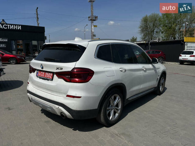 Белый БМВ Х3, объемом двигателя 2 л и пробегом 205 тыс. км за 14999 $, фото 3 на Automoto.ua