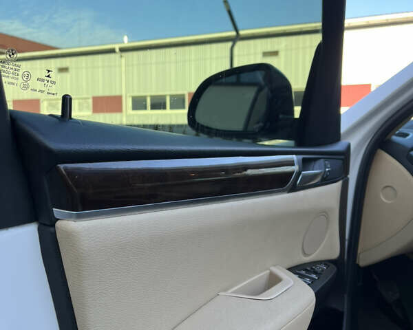 Белый БМВ Х3, объемом двигателя 2 л и пробегом 195 тыс. км за 20000 $, фото 22 на Automoto.ua