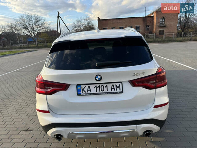 Белый БМВ Х3, объемом двигателя 2 л и пробегом 99 тыс. км за 33800 $, фото 9 на Automoto.ua