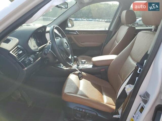 Белый БМВ Х3, объемом двигателя 2 л и пробегом 122 тыс. км за 2900 $, фото 6 на Automoto.ua