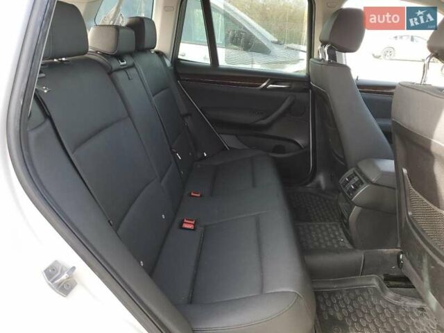 Белый БМВ Х3, объемом двигателя 2 л и пробегом 59 тыс. км за 3400 $, фото 9 на Automoto.ua