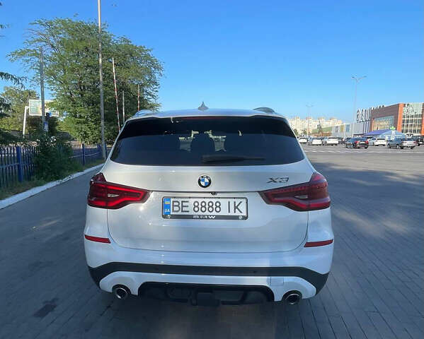 Белый БМВ Х3, объемом двигателя 2 л и пробегом 157 тыс. км за 28000 $, фото 4 на Automoto.ua