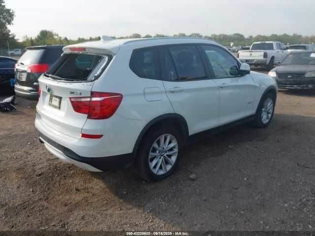 Белый БМВ Х3, объемом двигателя 2 л и пробегом 170 тыс. км за 5000 $, фото 3 на Automoto.ua