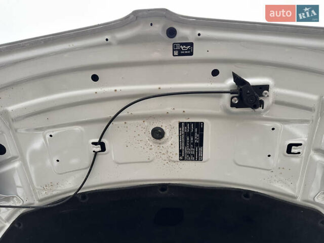 Белый БМВ Х3, объемом двигателя 2 л и пробегом 115 тыс. км за 17800 $, фото 36 на Automoto.ua