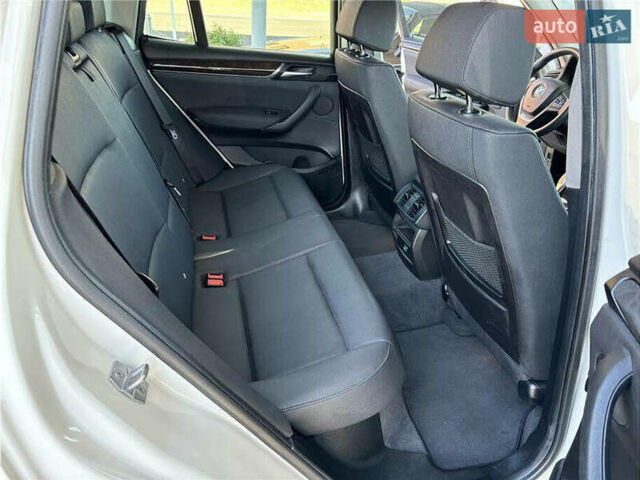 Белый БМВ Х3, объемом двигателя 2 л и пробегом 79 тыс. км за 3000 $, фото 12 на Automoto.ua