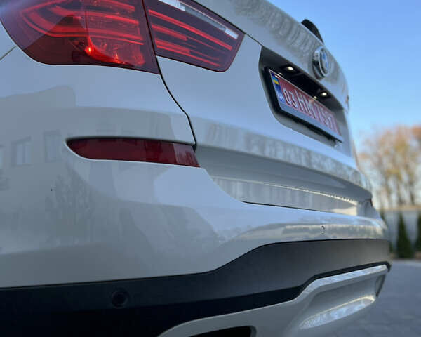 Белый БМВ Х3, объемом двигателя 2 л и пробегом 195 тыс. км за 20000 $, фото 15 на Automoto.ua