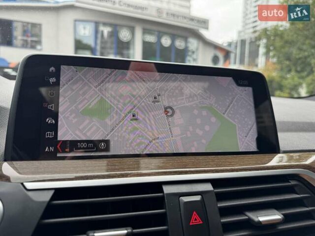 Білий БМВ Х3, об'ємом двигуна 2 л та пробігом 179 тис. км за 28500 $, фото 24 на Automoto.ua