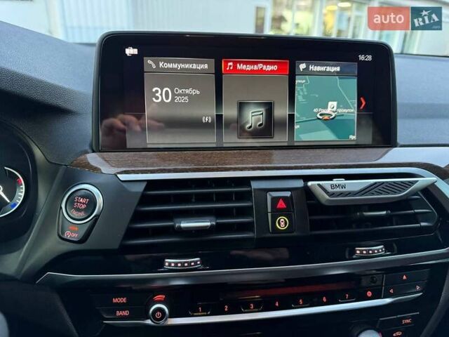 Белый БМВ Х3, объемом двигателя 2 л и пробегом 165 тыс. км за 27500 $, фото 28 на Automoto.ua