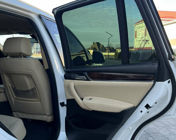 Белый БМВ Х3, объемом двигателя 2 л и пробегом 195 тыс. км за 20000 $, фото 47 на Automoto.ua