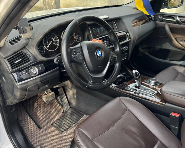 Белый БМВ Х3, объемом двигателя 2 л и пробегом 176 тыс. км за 21000 $, фото 29 на Automoto.ua