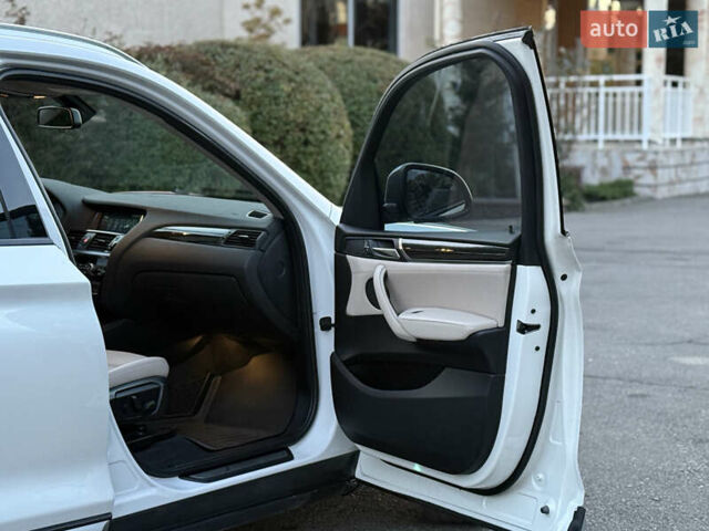 Белый БМВ Х3, объемом двигателя 2 л и пробегом 190 тыс. км за 17500 $, фото 35 на Automoto.ua