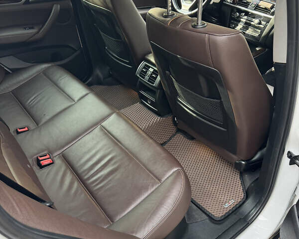 Белый БМВ Х3, объемом двигателя 2 л и пробегом 176 тыс. км за 21000 $, фото 31 на Automoto.ua