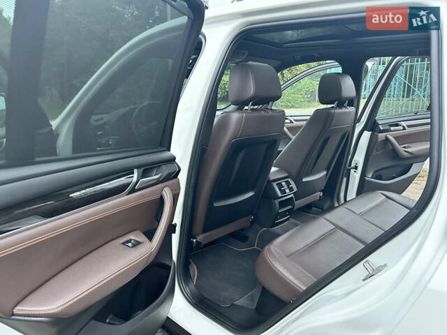 Белый БМВ Х3, объемом двигателя 2 л и пробегом 112 тыс. км за 18700 $, фото 6 на Automoto.ua
