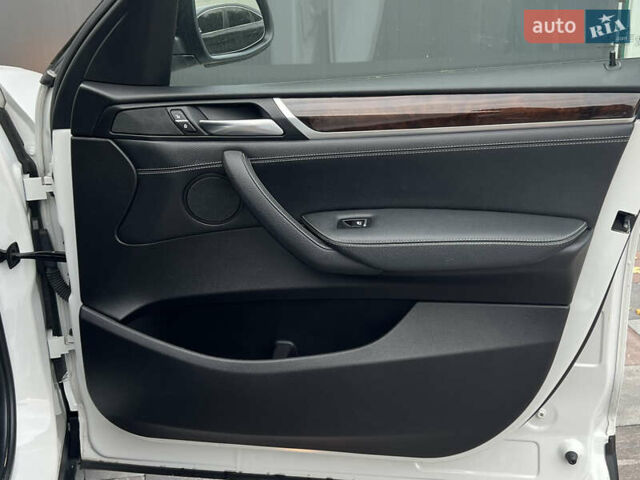 Белый БМВ Х3, объемом двигателя 2 л и пробегом 106 тыс. км за 19000 $, фото 16 на Automoto.ua