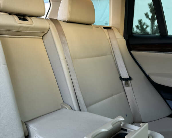 Белый БМВ Х3, объемом двигателя 2 л и пробегом 195 тыс. км за 20000 $, фото 53 на Automoto.ua