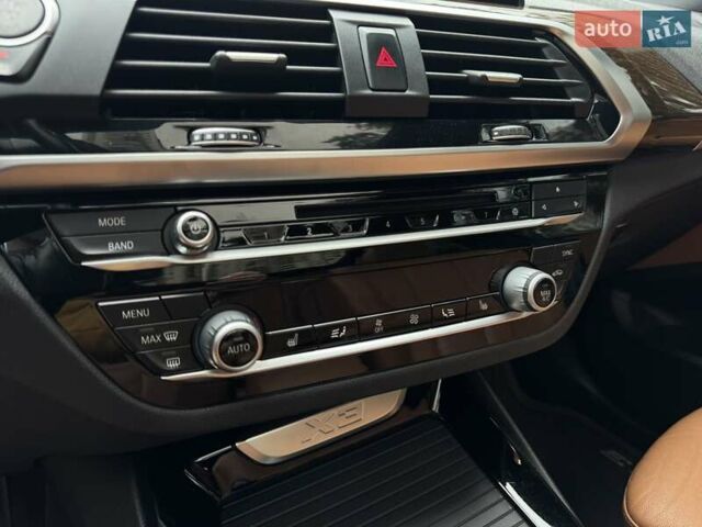 Білий БМВ Х3, об'ємом двигуна 2 л та пробігом 179 тис. км за 28500 $, фото 22 на Automoto.ua