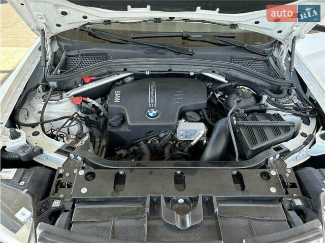 Белый БМВ Х3, объемом двигателя 2 л и пробегом 79 тыс. км за 3000 $, фото 15 на Automoto.ua