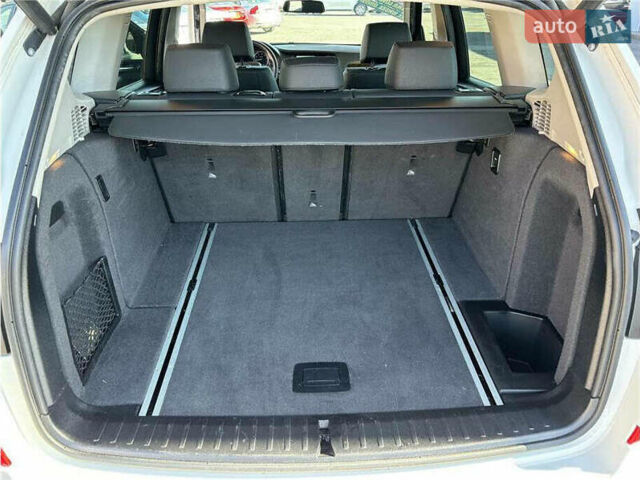 Белый БМВ Х3, объемом двигателя 2 л и пробегом 79 тыс. км за 3000 $, фото 14 на Automoto.ua