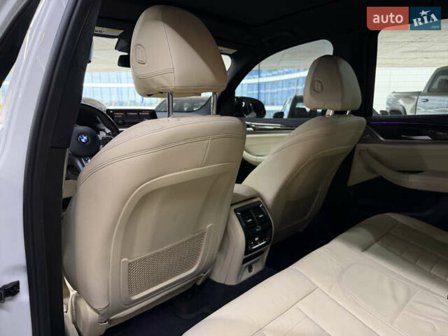 Белый БМВ Х3, объемом двигателя 3 л и пробегом 111 тыс. км за 34500 $, фото 22 на Automoto.ua