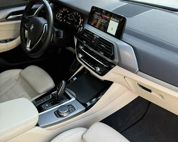 Белый БМВ Х3, объемом двигателя 3 л и пробегом 124 тыс. км за 33999 $, фото 22 на Automoto.ua