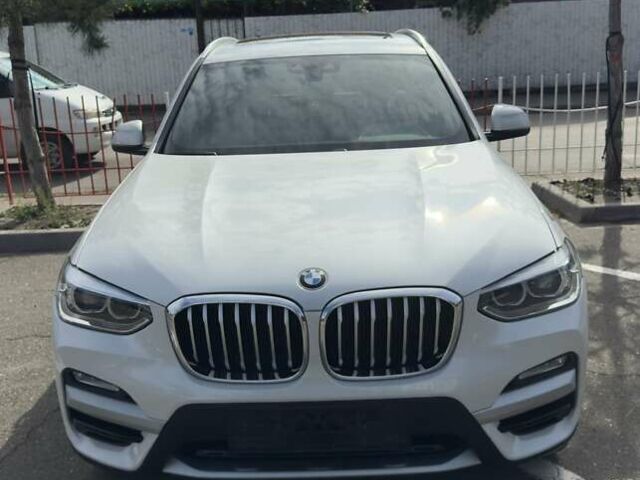 Білий БМВ Х3, об'ємом двигуна 2 л та пробігом 81 тис. км за 28700 $, фото 1 на Automoto.ua