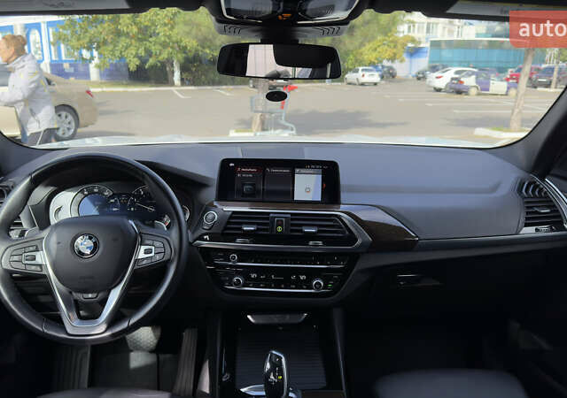 Білий БМВ Х3, об'ємом двигуна 2 л та пробігом 81 тис. км за 28700 $, фото 13 на Automoto.ua