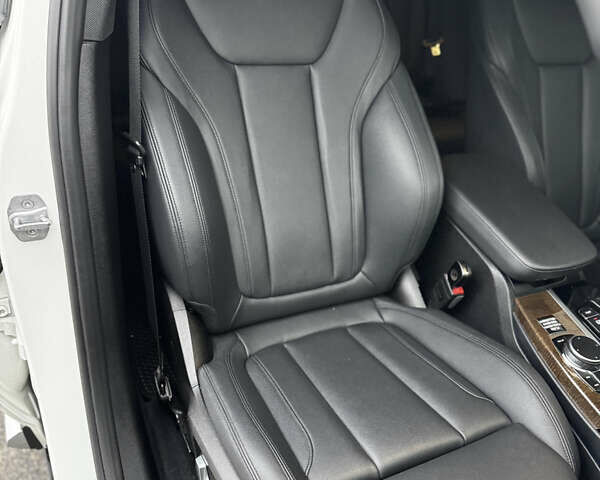 Белый БМВ Х3, объемом двигателя 2 л и пробегом 148 тыс. км за 25999 $, фото 15 на Automoto.ua