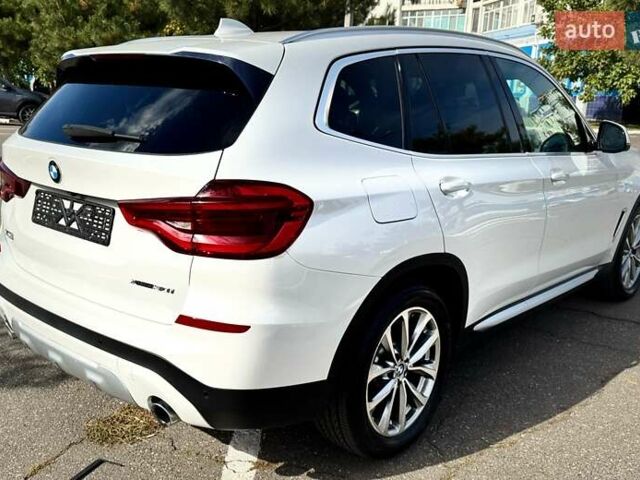 Білий БМВ Х3, об'ємом двигуна 2 л та пробігом 81 тис. км за 28700 $, фото 6 на Automoto.ua