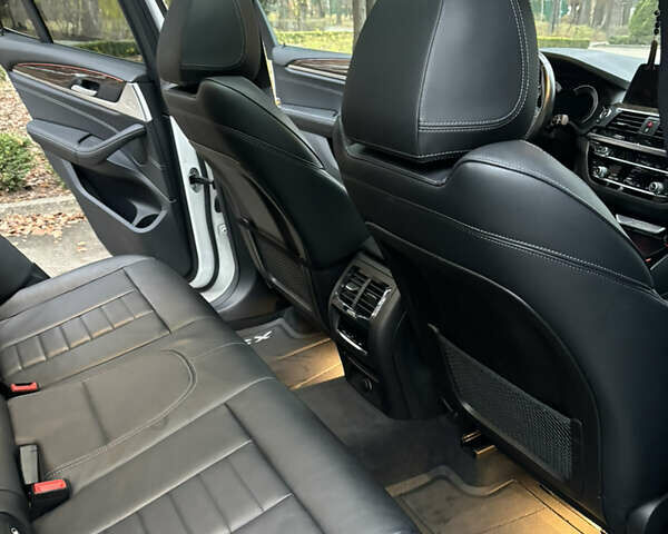 Белый БМВ Х3, объемом двигателя 2 л и пробегом 104 тыс. км за 29000 $, фото 12 на Automoto.ua