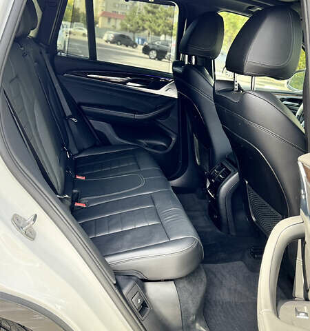 Білий БМВ Х3, об'ємом двигуна 2 л та пробігом 81 тис. км за 28700 $, фото 31 на Automoto.ua