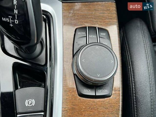 Білий БМВ Х3, об'ємом двигуна 2 л та пробігом 82 тис. км за 9800 $, фото 24 на Automoto.ua